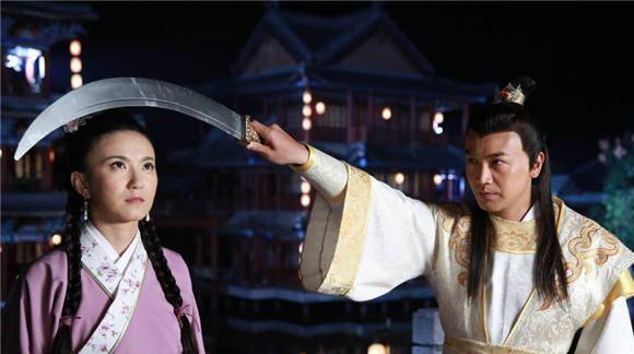 没有圆月弯刀在手,丁鹏的武力值大打折扣,靠耍诈才胜了柳若松_木刀