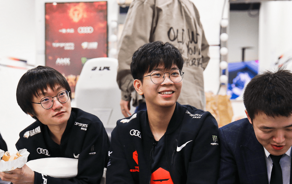 wayward成长迅速的原因两大陪练助阵岂有不强的道理