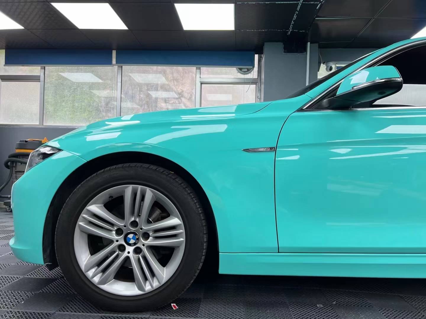 宝马320li菲卡改色膜超亮水晶蒂芙尼