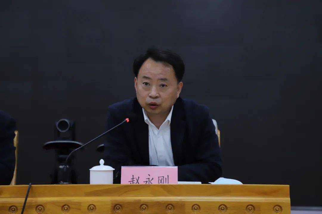 包华强调守好底线抓好发展奋力夺取疫情防控与经济社会发展双胜利