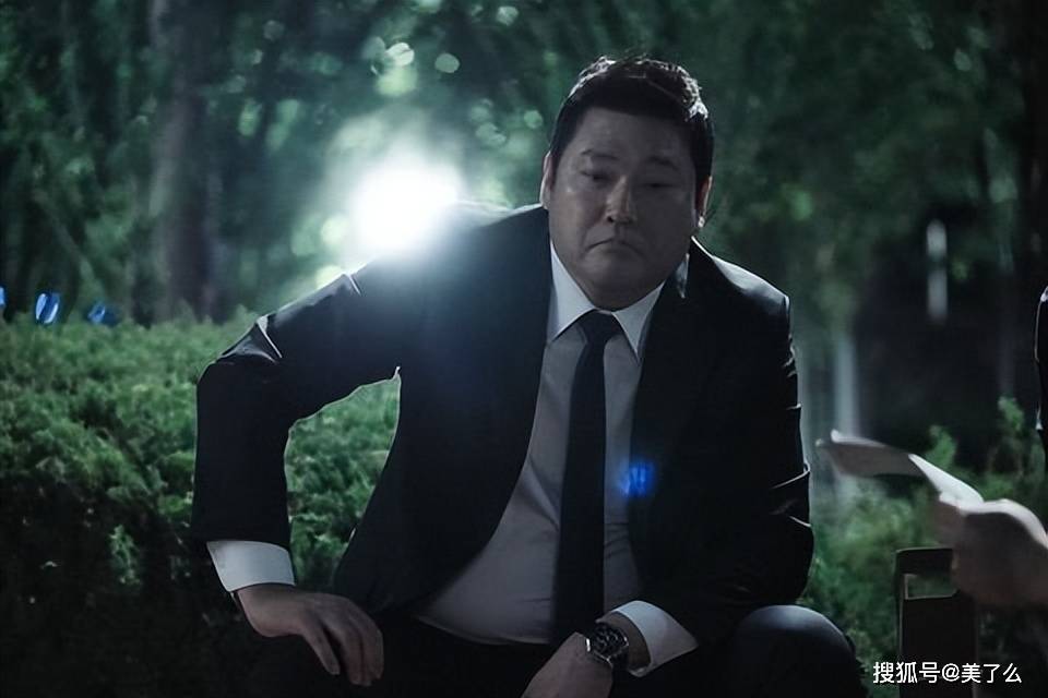 感觉崔武成变得更帅~更年轻呢~.