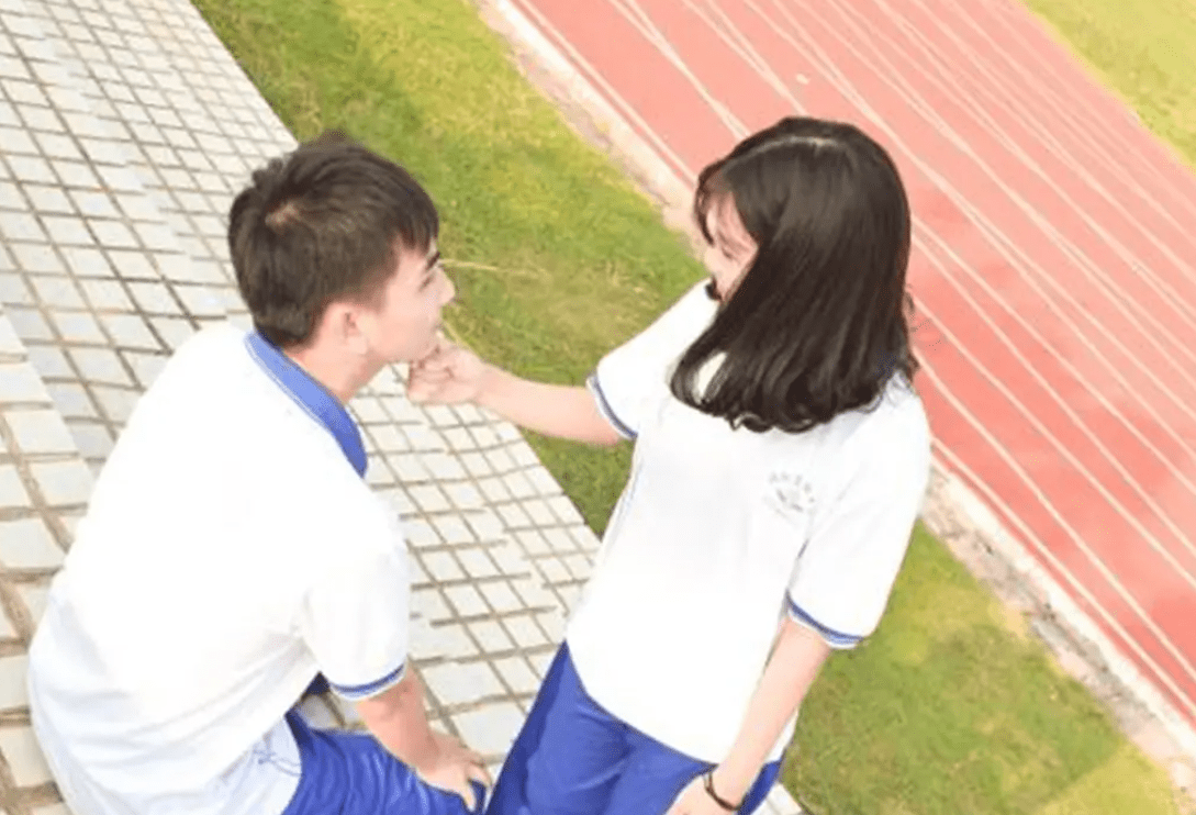 原创资深班主任坦言高中最容易早恋的女生颜值并非有多高