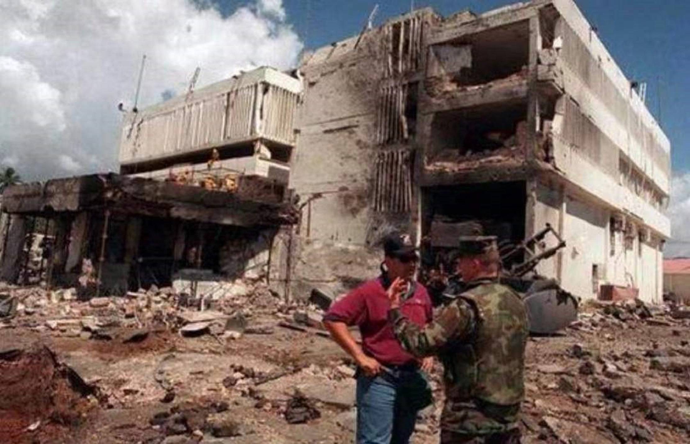 美国大使馆爆炸案图片