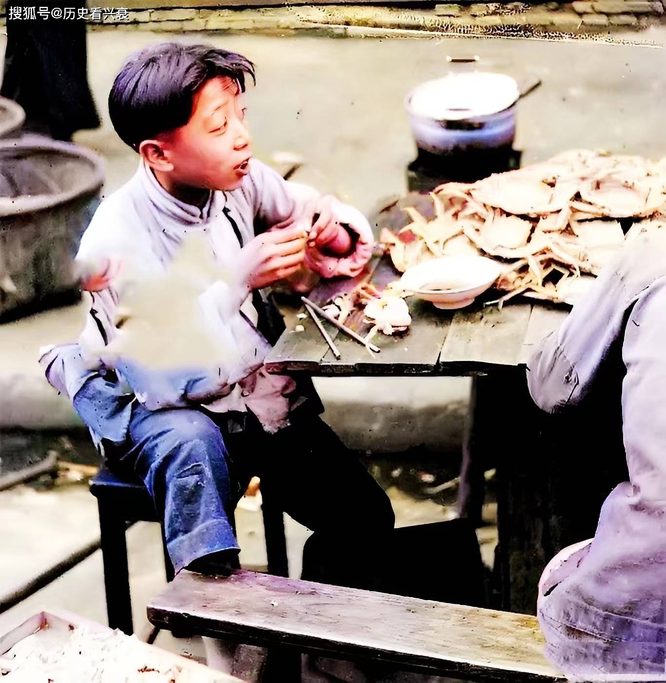 原创老照片模仿砍头的清朝少年左宗棠的珍贵照片