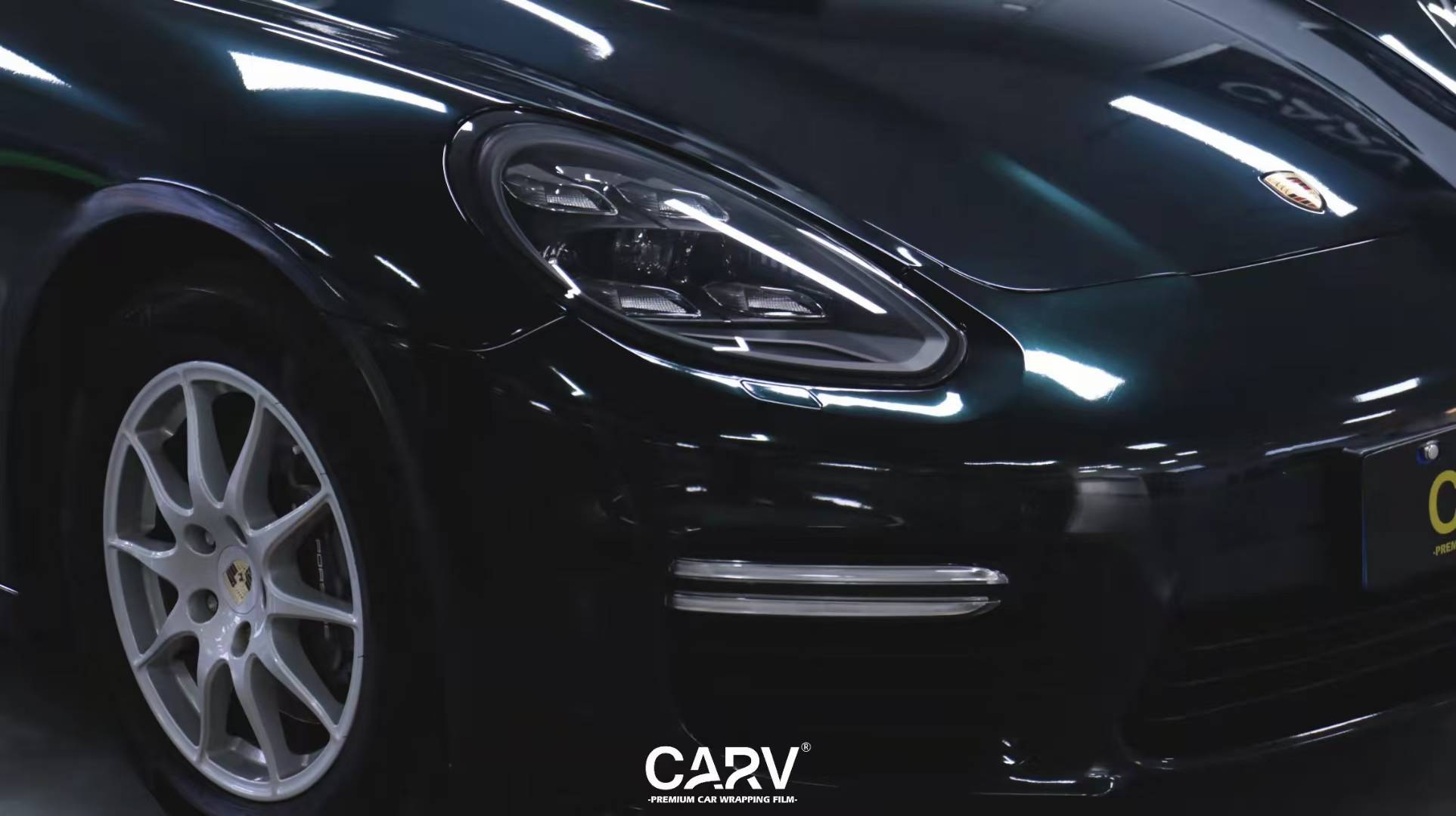 保时捷帕拉梅拉卡孚改色膜超亮金属祖母石绿