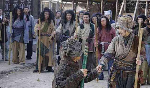 原创从天龙八部到倚天屠龙记金庸武侠中丐帮为何没落至此