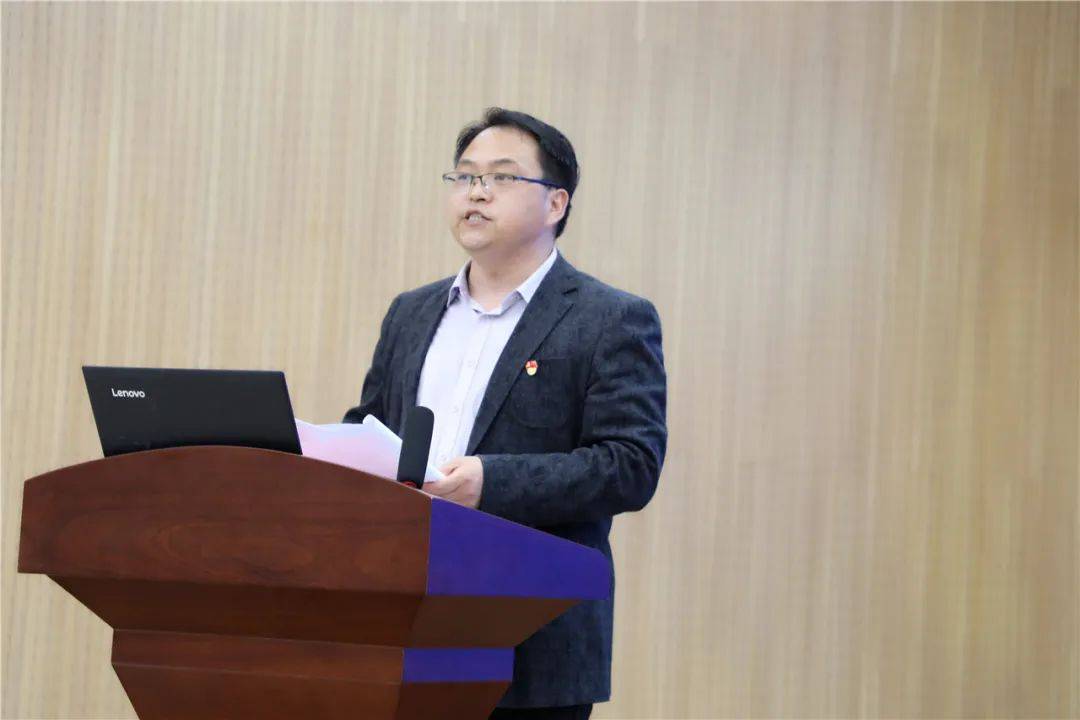 党支部书记,校长韩翠菊向市公安局华龙区分局建设路派出所副