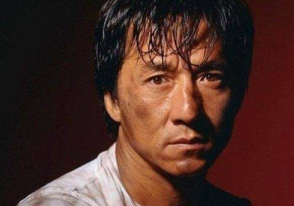 但这么多年过去了，成龙的年纪也大了，在他之后，武打片有些后继无人，