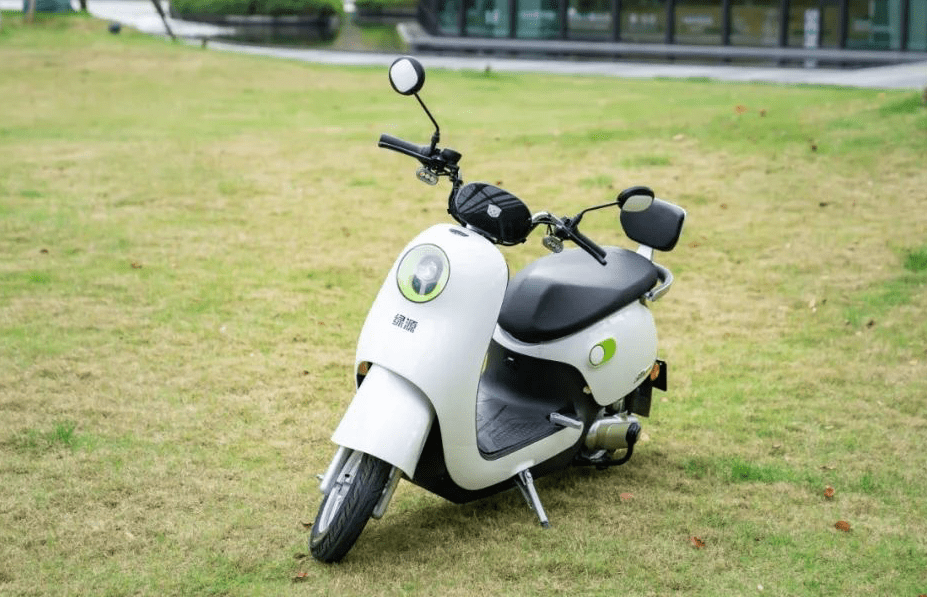 绿源推出新款电动车,扎实耐用续航过百,一部车能骑10年