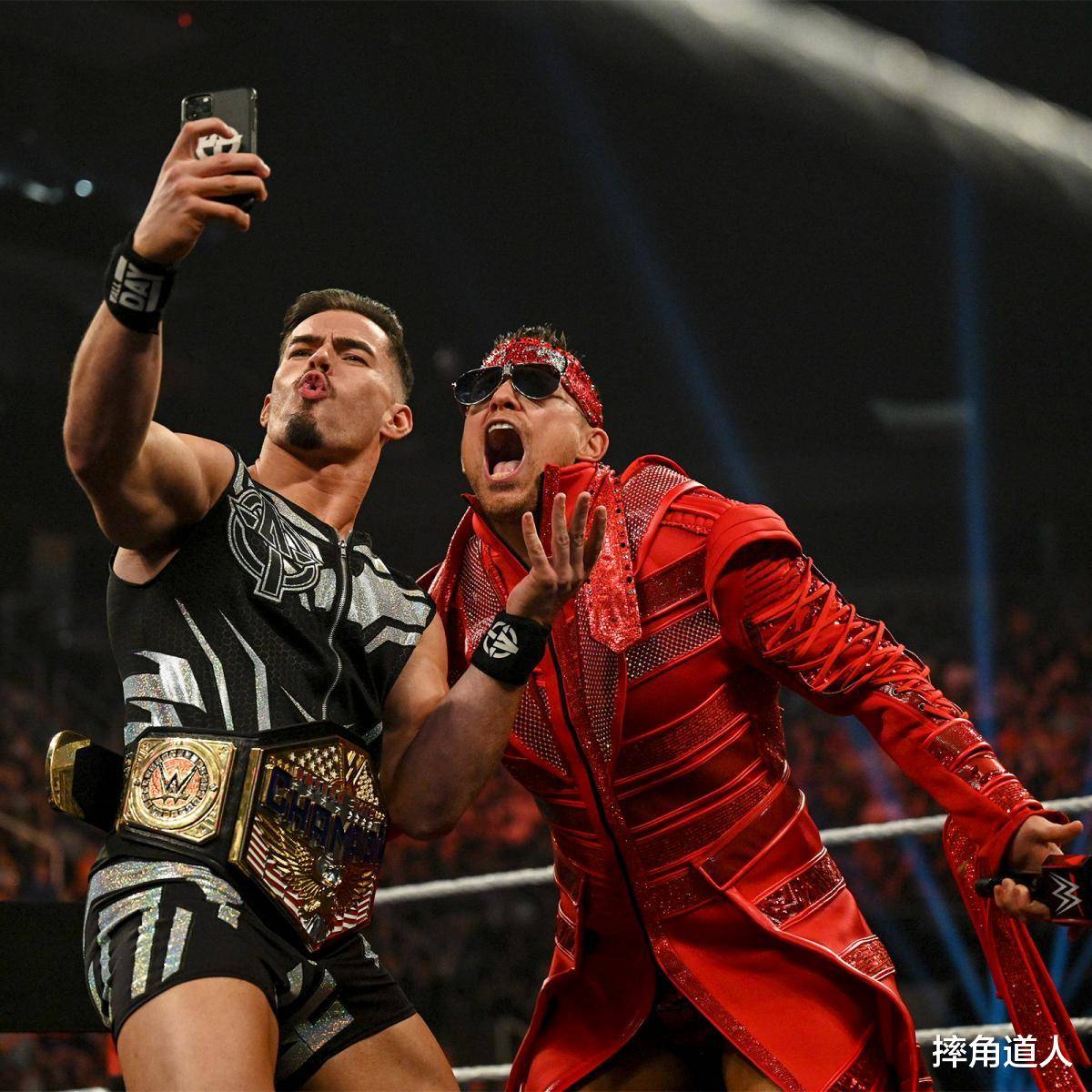 wwe终于想起了还有个明日华理论仔一条短信就把米兹给卖了