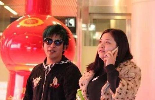 黄小蕾承认追过大张伟可大张伟的品味实在是有点不同寻常