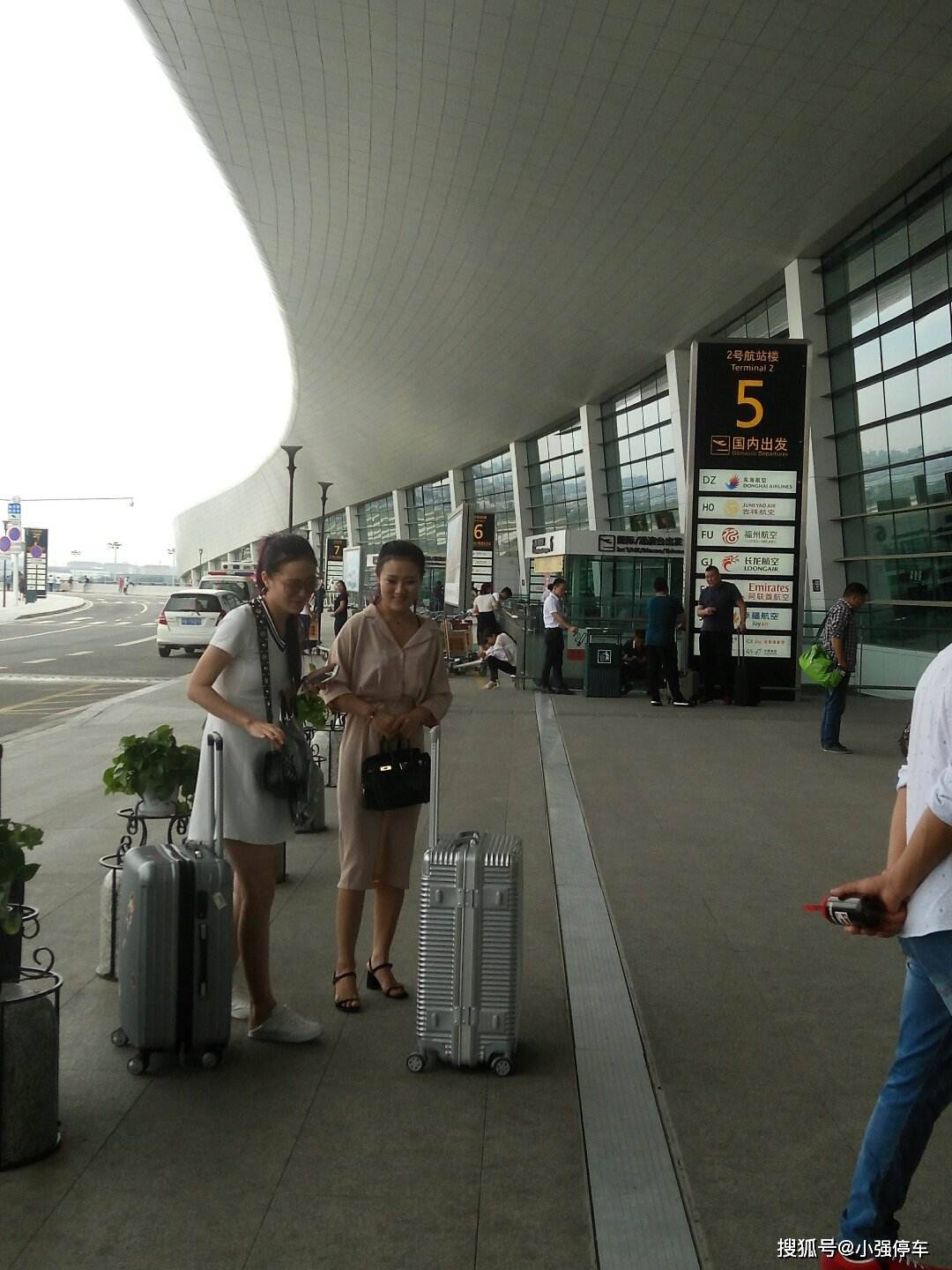 郑州新郑机场停车场收费多少钱一天,新郑机场停车场收费标准来了