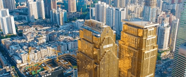 深圳一栋金色大楼却是当地的地标建筑楼高超200米