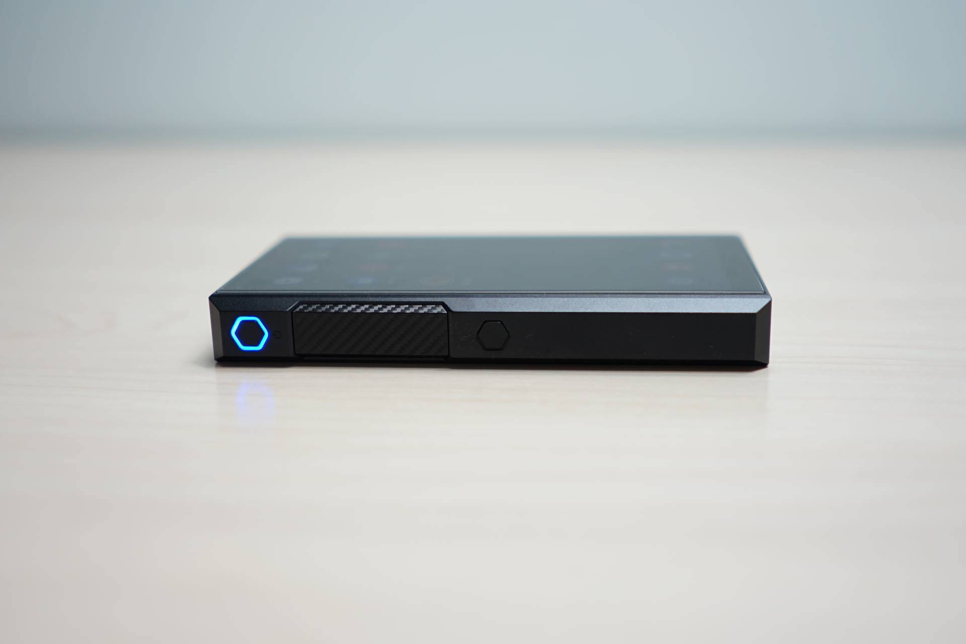 全能战士飞傲m11plusess版hifi播放器