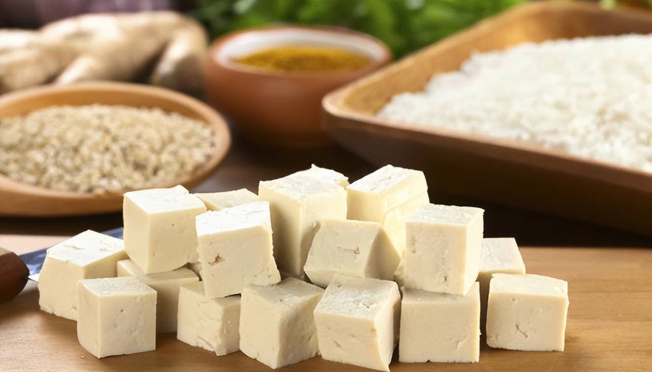 原创
豆腐的营养价值有哪些?医学专家:和4类食物搭配食用,营养加倍