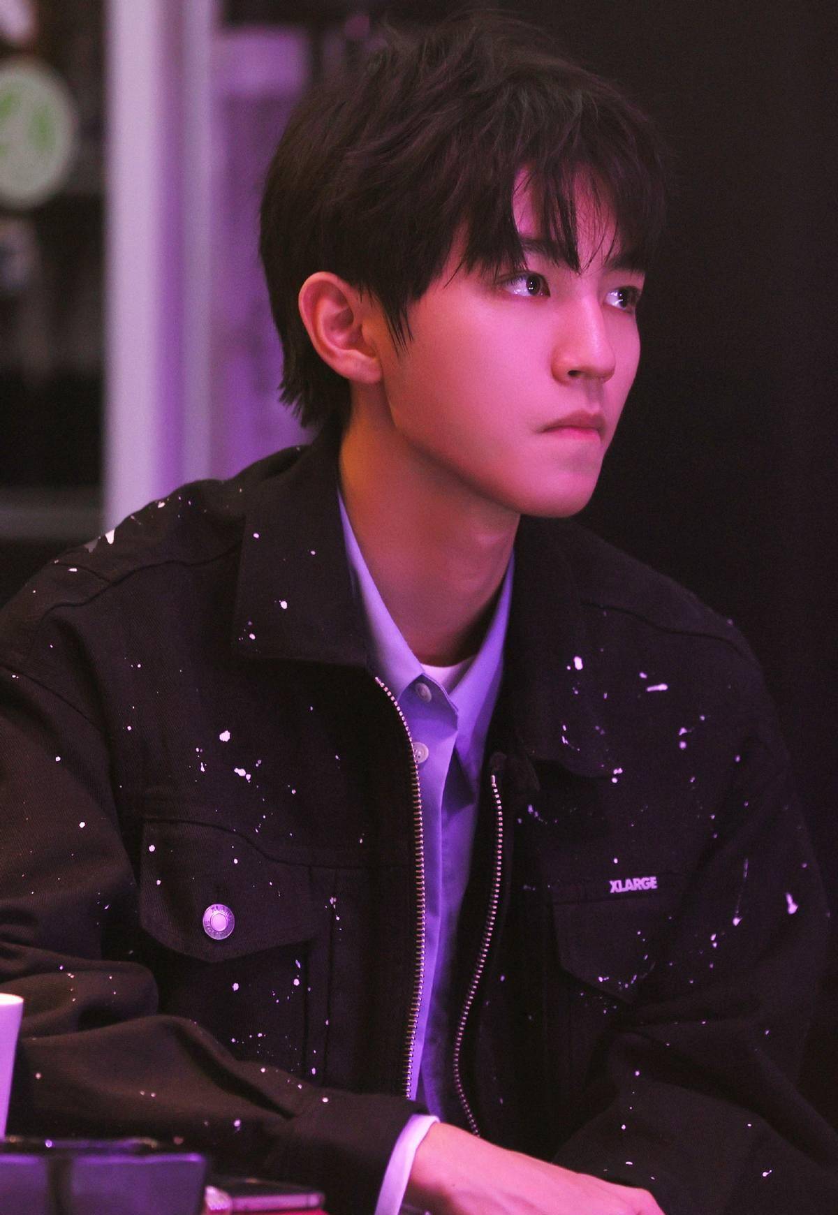 王俊凯拍摄毕业照,而每次毕业照的区别都太大,粉丝表示意料之中_照片