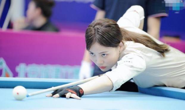 新晋"九球天后",美貌不输潘晓婷,曾被教练禁谈恋爱,如今单身_刘莎莎