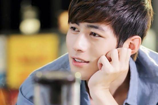 实力演员陈学冬,小时代电影中就受人关注,更是在节目中十分暖心