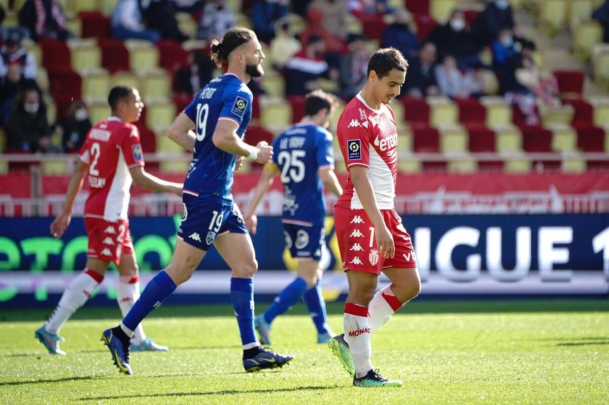 周日 足球赛事 麦克阿瑟vs喷气机 摩纳哥vs昂热 (附扫盘)_比赛_安格斯