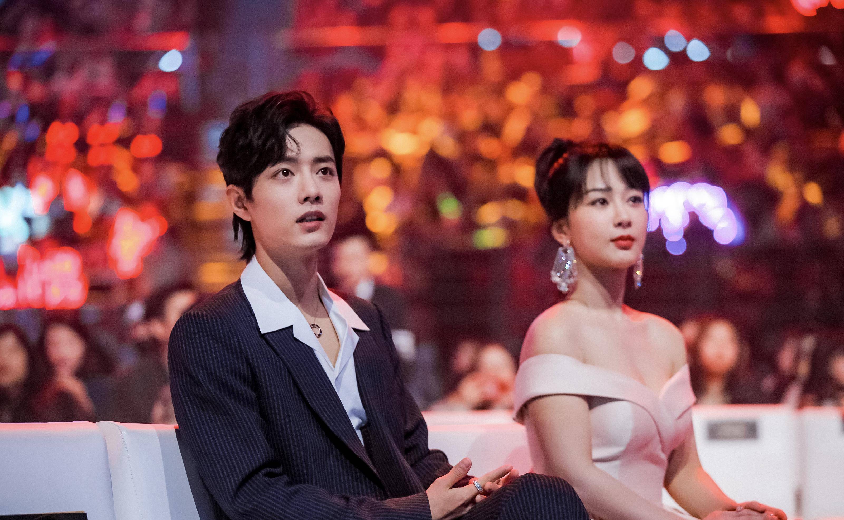 不仅如此,还有张艺兴与肖战继跨年演唱会之后的再次同框.