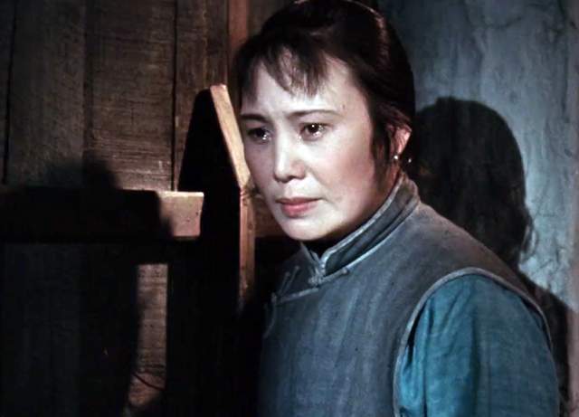 同是大明星演"农村妇女",把白杨和张瑞芳放在一起看,差别就出来了