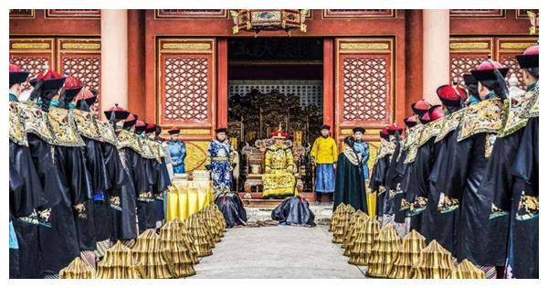 原创他是紫禁城的侍卫保护过雍正皇帝却得罪了乾隆死得很体面