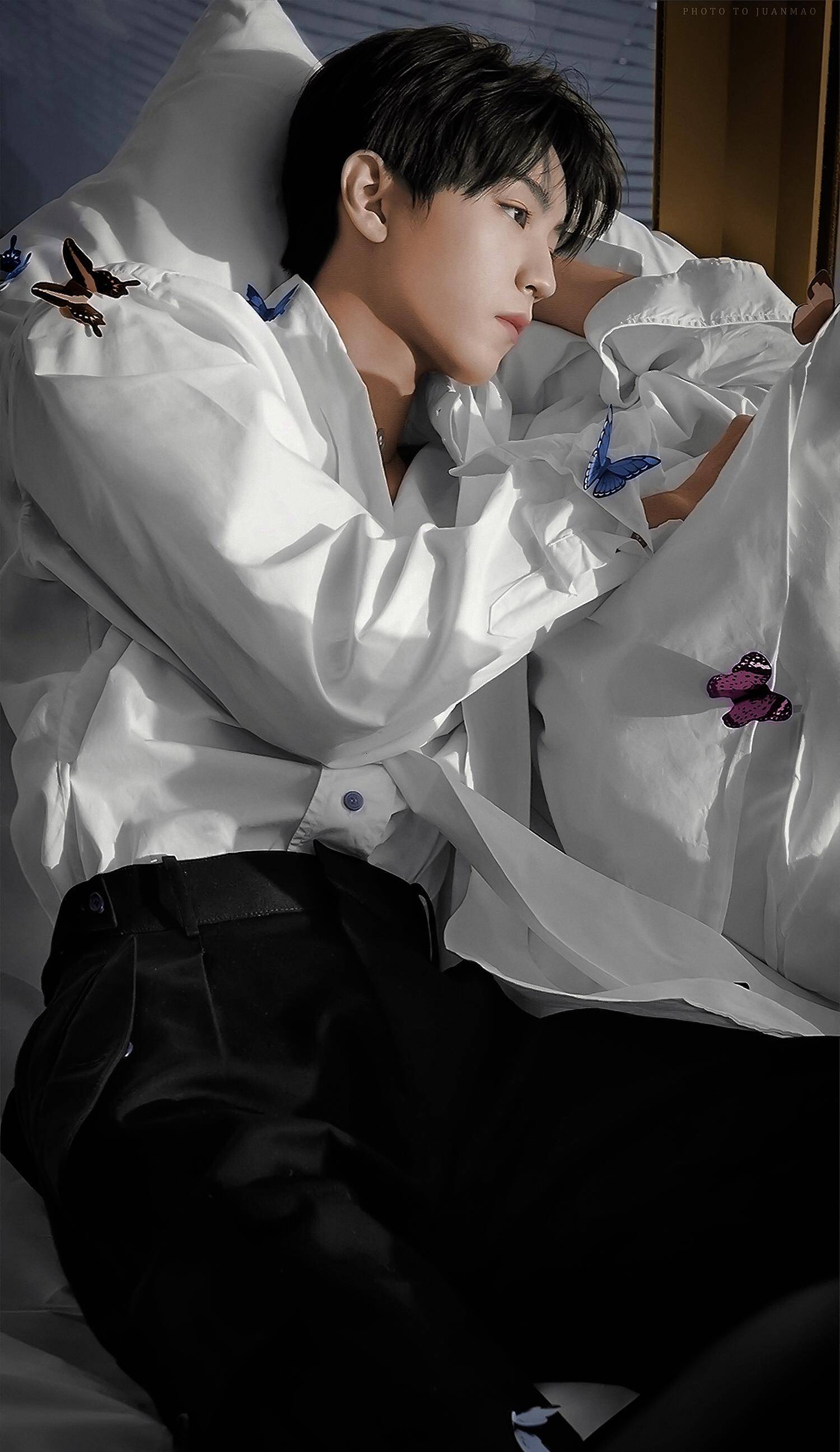 原创 王俊凯抽烟?