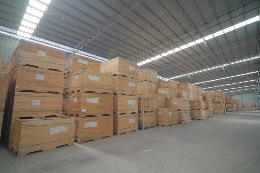 窑火燎原智造新征程惠达瓷砖全新生产线点火成功