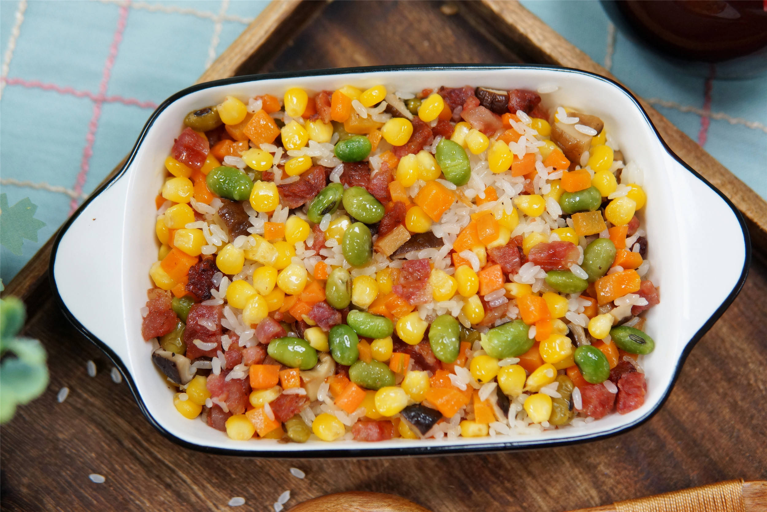 分享一道立夏饭的做法:每逢立夏,我国民间就有吃立夏饭的习俗,旧时