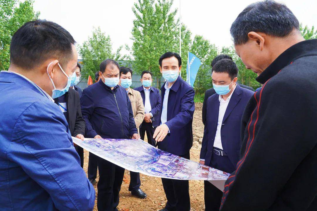 县领导胡峰,马建国,李晋升,王伟,夏勇,刘波陪同观摩并出席推进会.