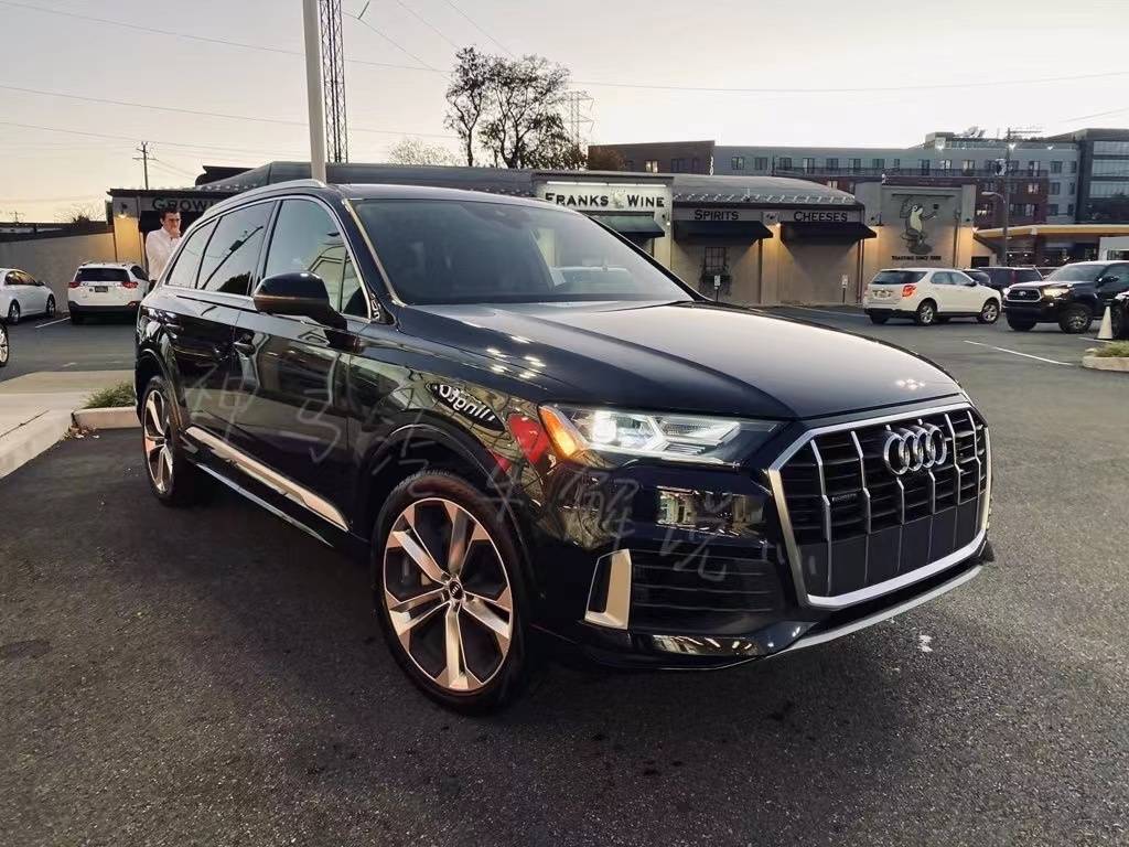 气场更霸气首批2023版奥迪q7实拍对标宝马x530t强悍四驱