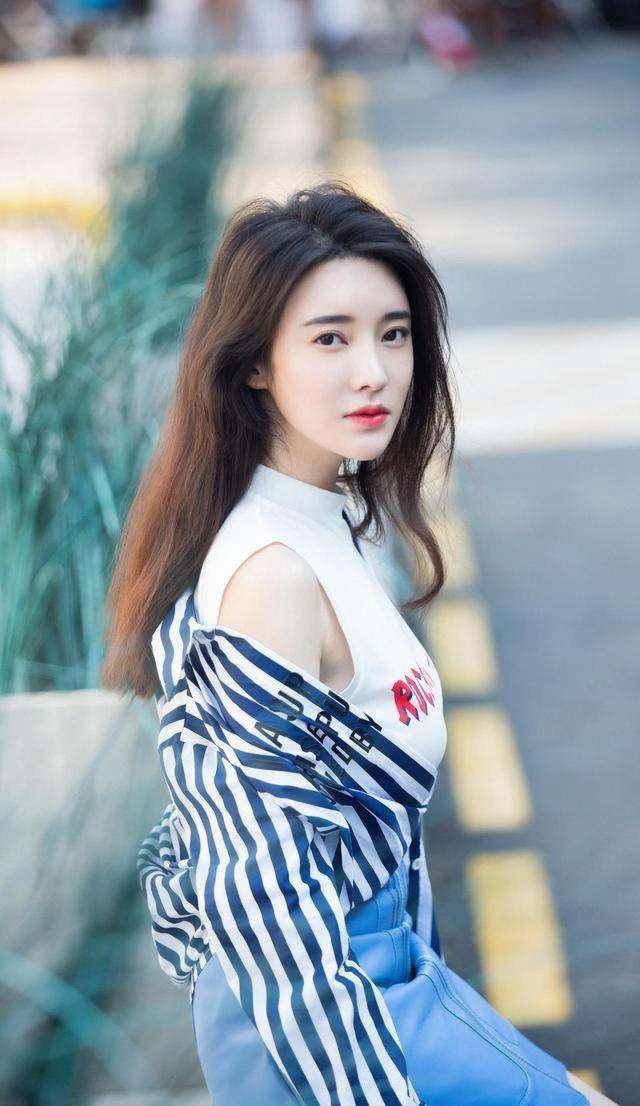 孟丽_电影_张璇