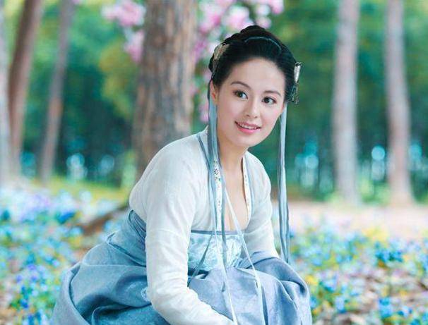 了许多影视剧,而且在剧中的人物都是主角,她参演过古装剧《隋唐演义》