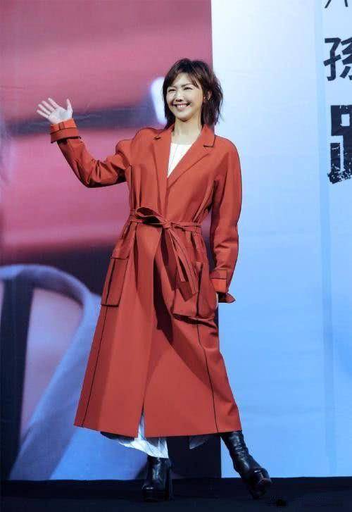 原创孙燕姿身材变化好大掩盖不住的水桶腰和童心脸对比很鲜明