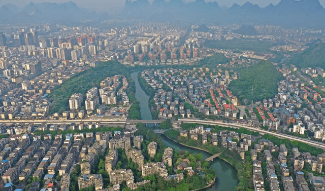 广西一“低调”的养老胜地，常住人口493万，风景秀丽气候宜人