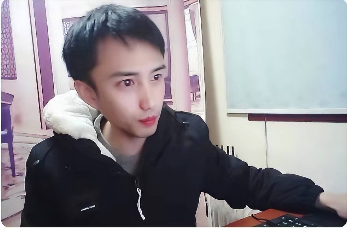 粉丝女神被舍友撬墙脚,耀扬为粉丝出头,网友:女人都是红颜祸水_吕德华