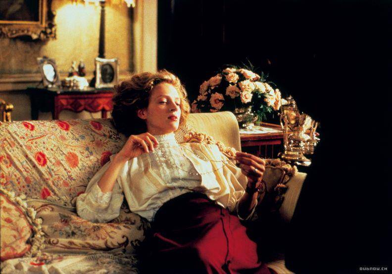 玛姬有一位闺中密友名为夏洛特,巧合的是,夏洛特竟然是艾莫雷戈曾经的