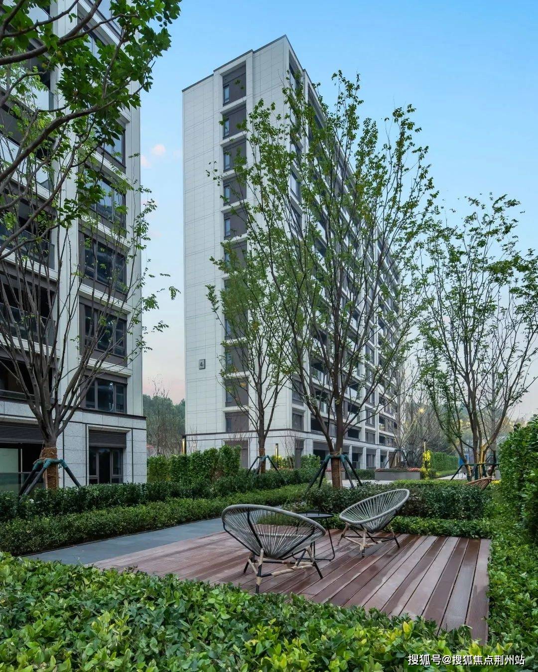 乌鲁木齐绿城理想之城售楼处电话4000331233转8888绿城理想之城24小时