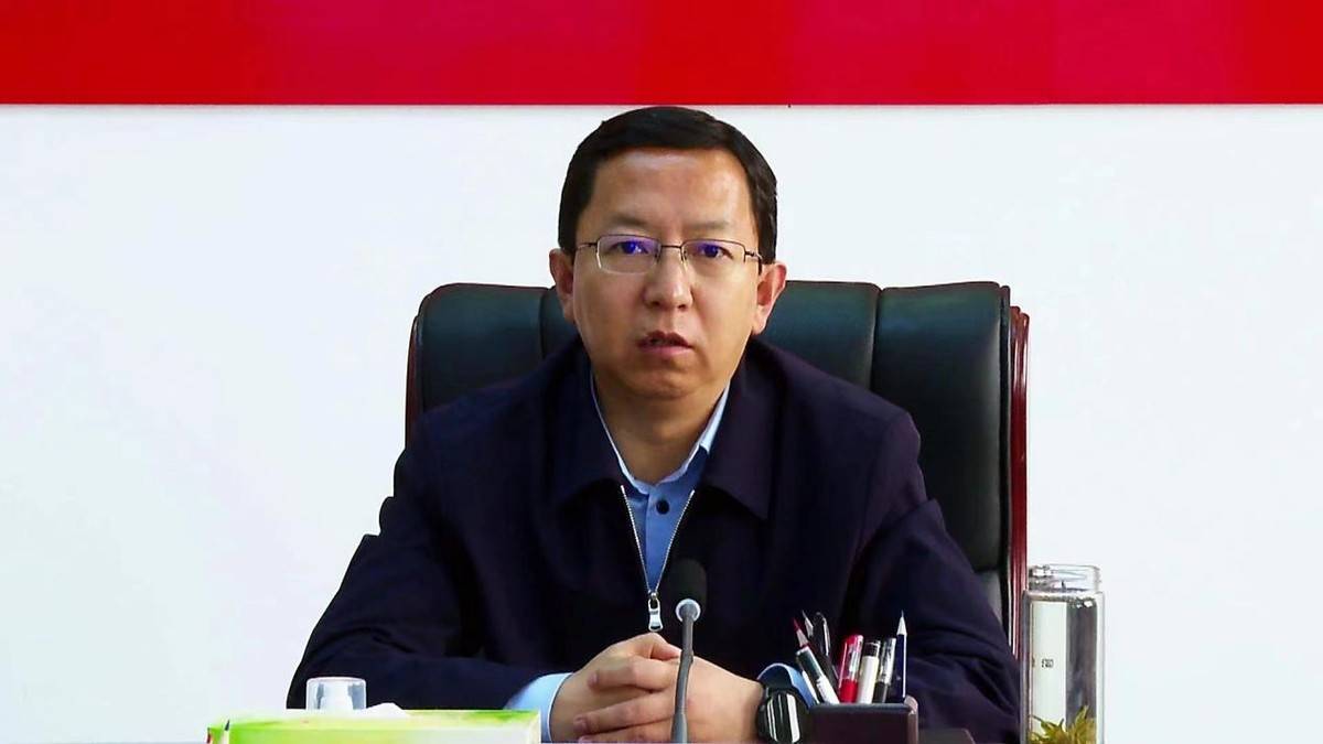 原平市市长常永峰主持召开滹沱河河道清淤工作专题会