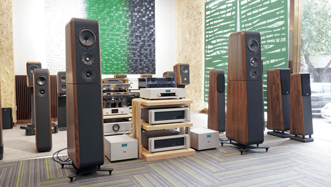 柔和的线条展现怀旧复古味,chario aviator aria座地式扬声器_箱体