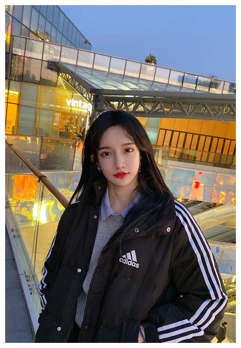 女装大佬艾比,撞衫南韩第一美女潘南奎,两人穿同款居然像亲姐妹_照片