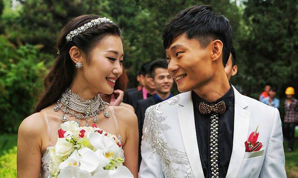 原创黄一惠中戏毕业嫁人退圈被公婆催婚又催生连生两女毫无怨言