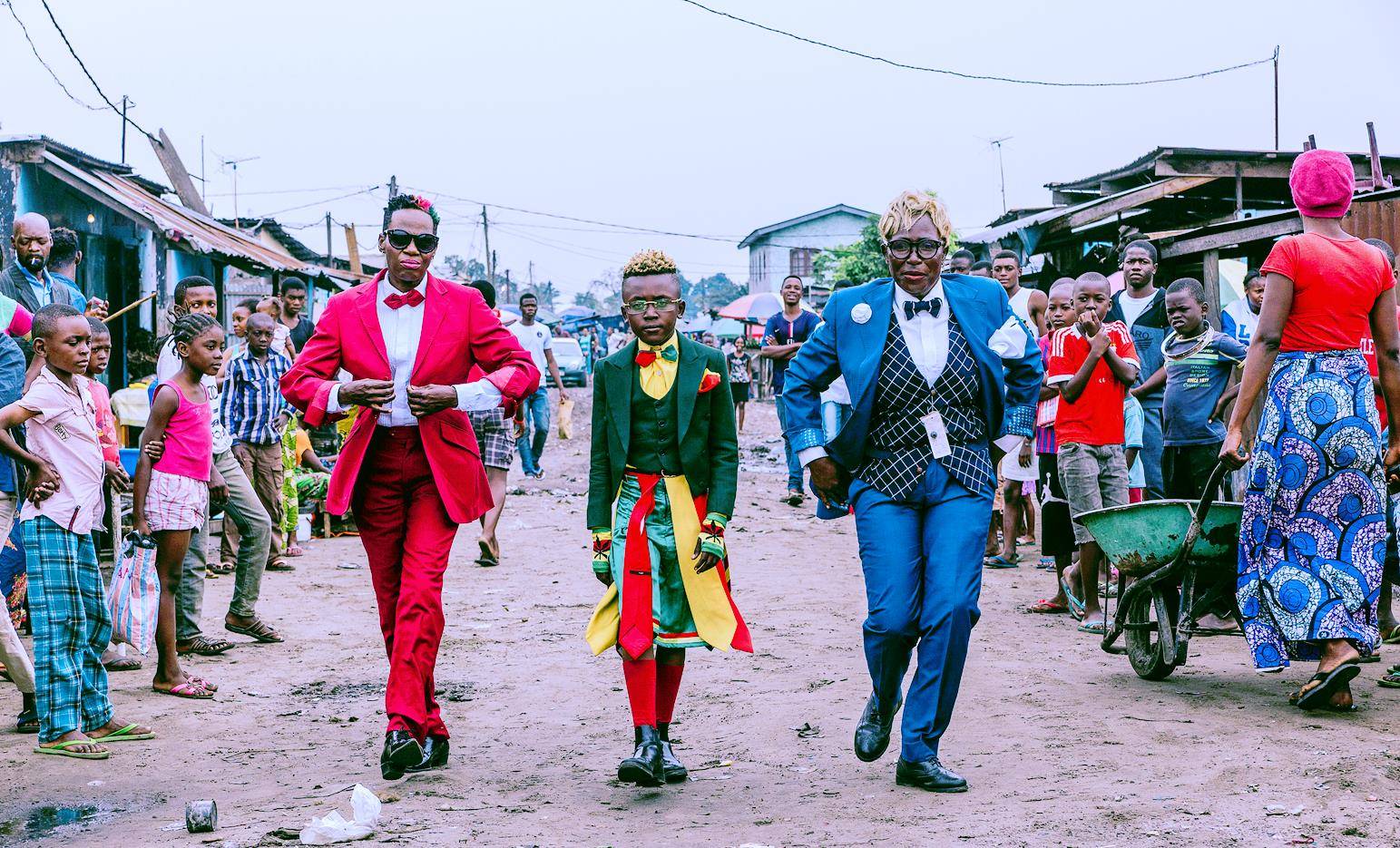 非洲"穷"国,饭都吃不饱,黑叔叔们却贷款买潮牌炫耀_杰瑞_生活_萨普