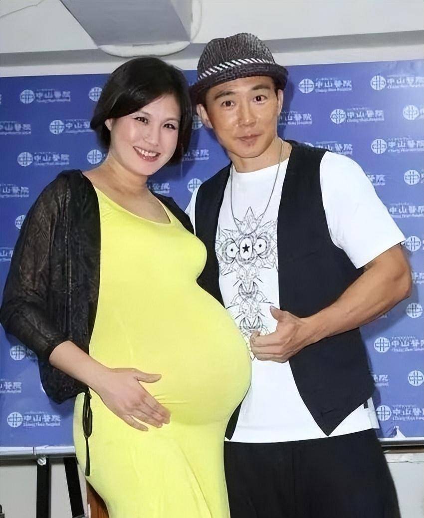 刘畊宏老婆跳操前后对比图来了,别再说她没瘦了_王婉霏_运动_身材