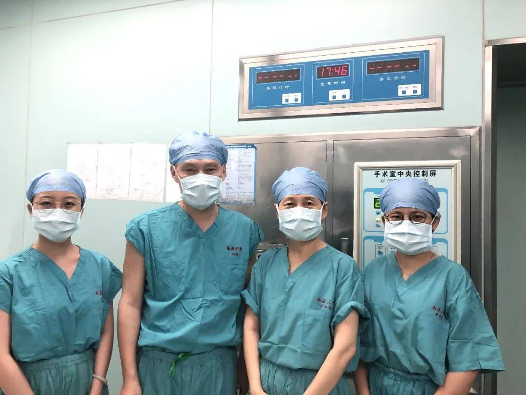 男子眼外伤导致硅油依赖眼面临眼摘，医院用新技术为他保眼球