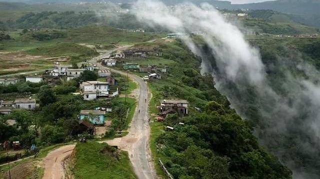 全球降雨量第一的地方：每年有8个月都在下雨，建一座桥需花10年