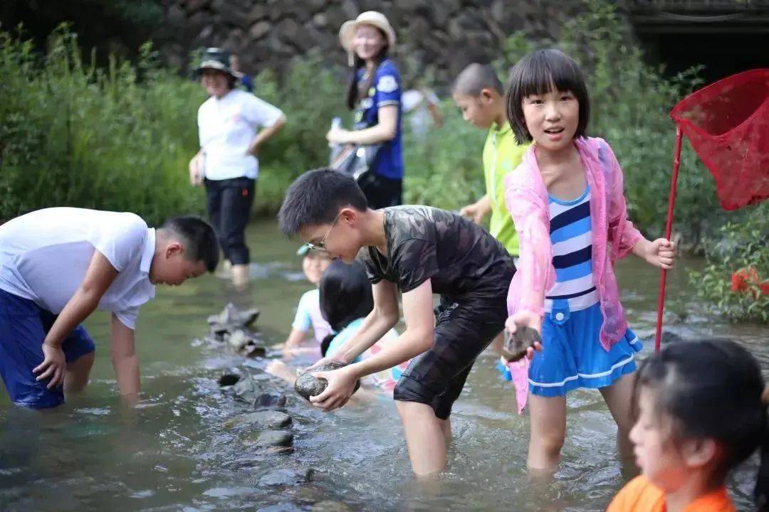 潮流度夏，“溯溪”了解一下！