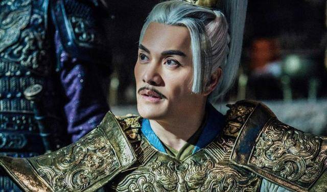 那就是大多网友都认为:吕良伟所扮演的袁绍做到了9成还原