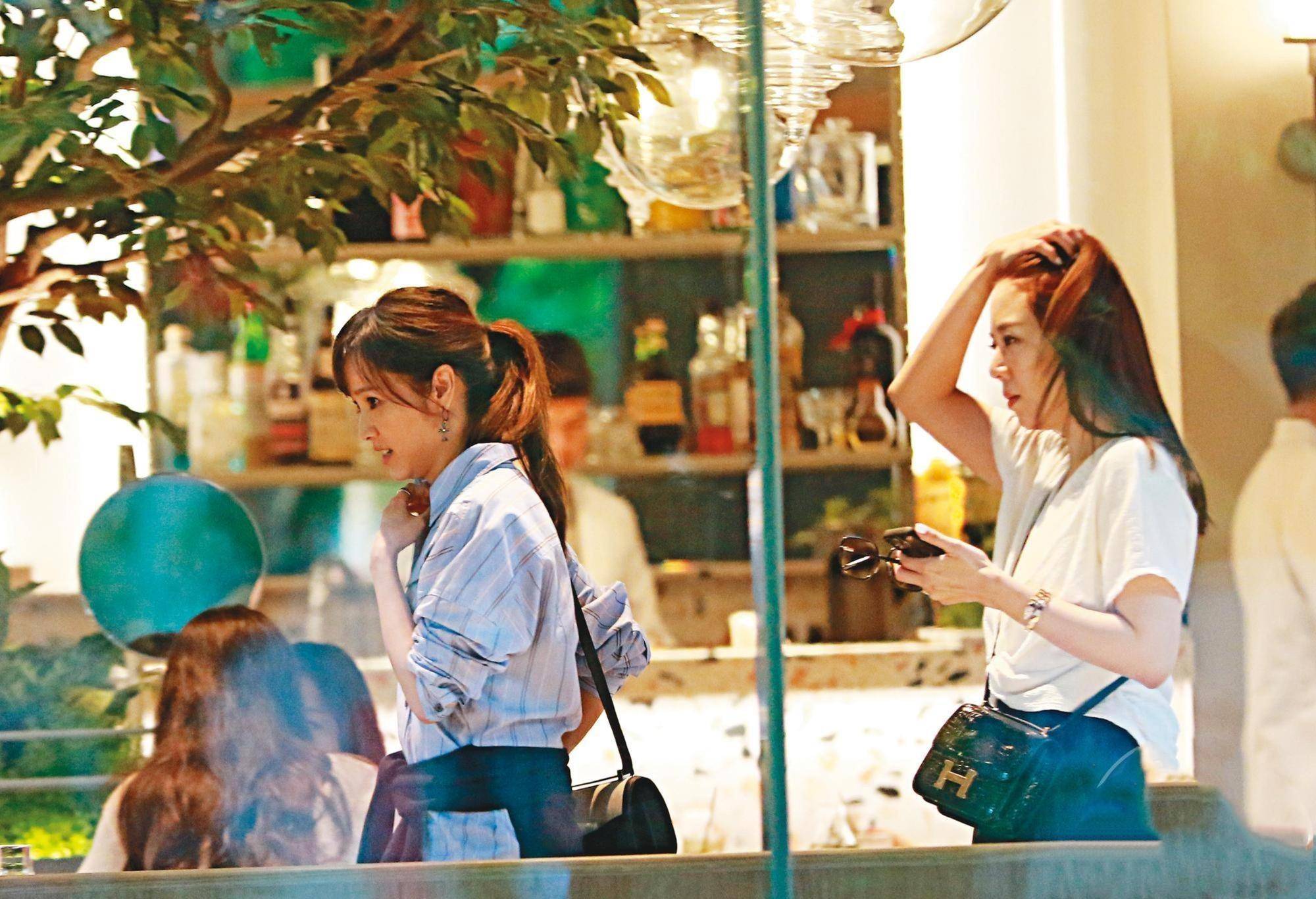 侯佩岑与江佩蓉聚会,140万包包比长腿更吸睛_时间_豪气_老婆