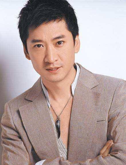 尔康表情包_他曾红极一时因"强吻"遭群嘲退隐娱乐圈后(竟成了大地主)